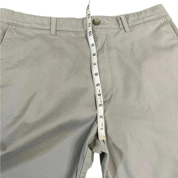 Roundtree & Yorke Bermuda Above the Knee Men’s Gray Flat Front Shorts size 36 - Picture 5 of 8